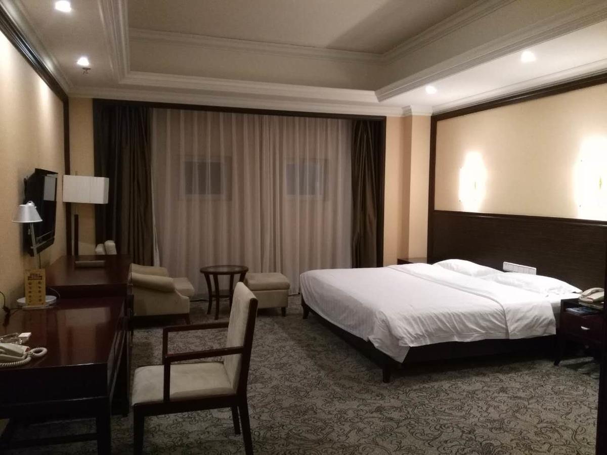 Qingdao Kuaitong International Hotel Kültér fotó
